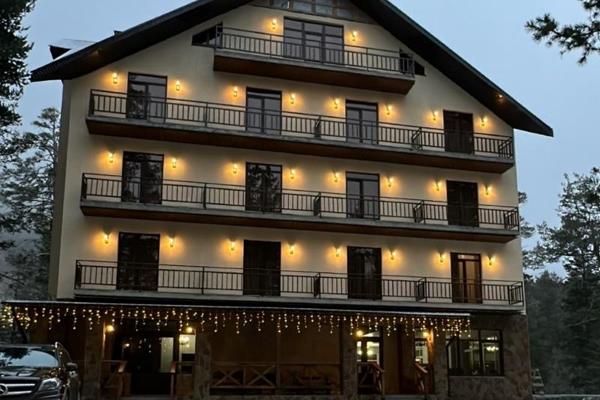 hotel-img